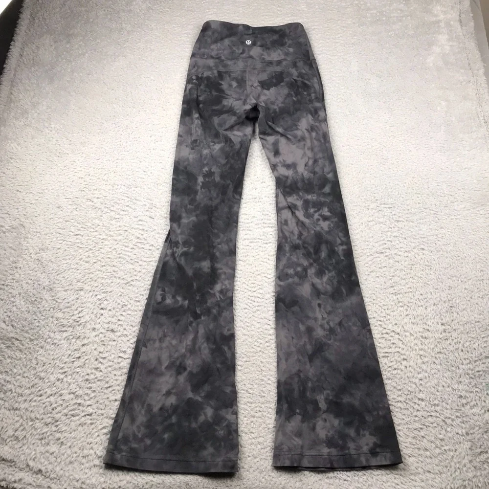 lululemon athletica no holes
